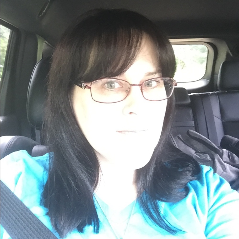 Meet your Posher, Stacy
